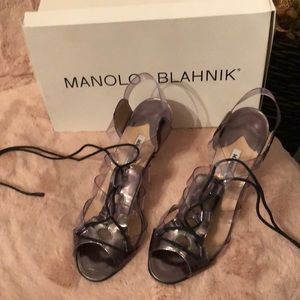 Unique Manolo heels patent pewter w/clear detail